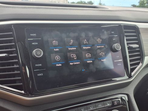 Used 2021 Volkswagen Atlas SEL AWD/4WD image 7
