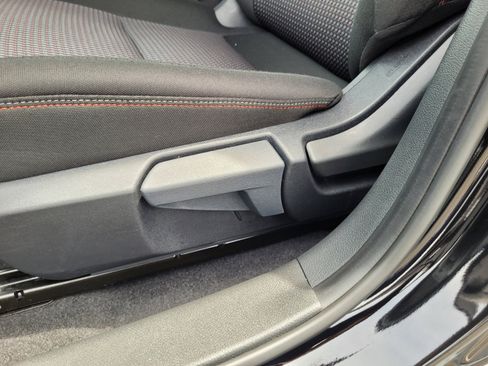 Used 2026 Nissan Sentra SR w/ Floor Mat Package FWD image 12
