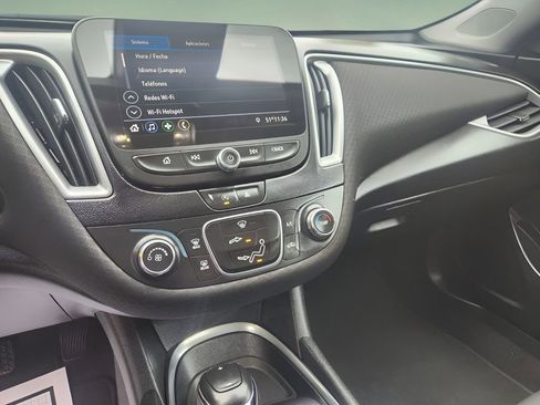 Used 2020 Chevrolet Malibu LS w/ Driver Confidence Package II image 13