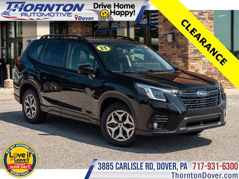 Used 2023 Subaru Forester Premium AWD/4WD image 1