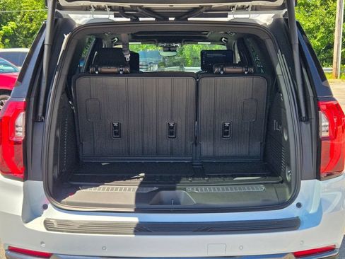 New 2026 GMC Yukon Denali Ultimate w/ LPO, Floor Liner Package AWD/4WD image 28