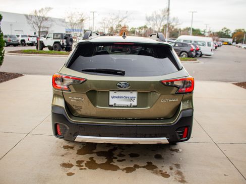 Used 2022 Subaru Outback Limited image 9