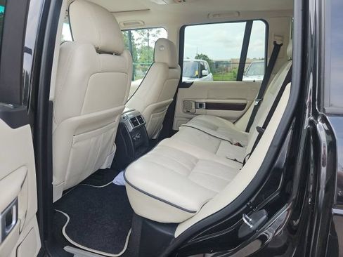 Used 2009 Land Rover Range Rover HSE AWD/4WD image 4