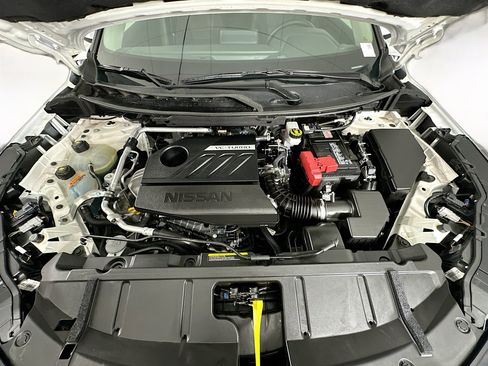 Used 2025 Nissan Rogue SV image 33