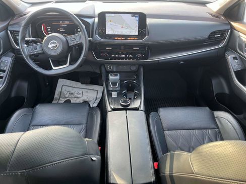 Certified 2023 Nissan Rogue Platinum w/ Platinum Premium Package image 16