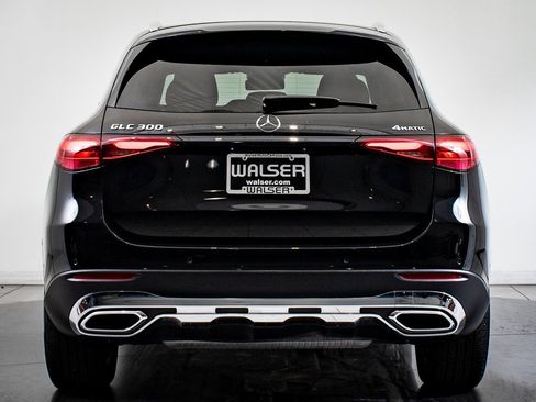 Certified 2025 Mercedes-Benz GLC 300 4MATIC image 10