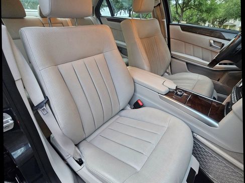 Used 2016 Mercedes-Benz E 350 Sedan image 23
