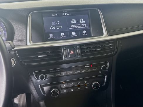 Used 2020 Kia Optima S FWD image 18