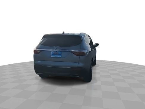 Used 2023 Buick Enclave Essence image 7