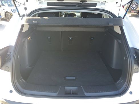 Used 2026 Chevrolet Trax LT image 9