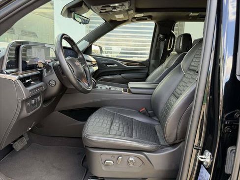 Used 2024 Cadillac Escalade ESV Premium Luxury Platinum AWD/4WD image 20