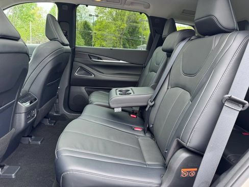 Used 2023 INFINITI QX60 Sensory w/ Cargo Package AWD/4WD image 21
