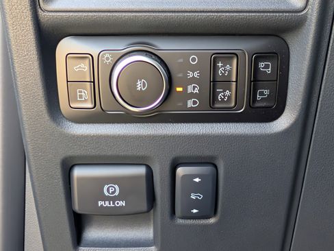 New 2025 Ford F150 Platinum w/ Equipment Group 702A High image 22