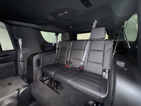 Used 2021 Cadillac Escalade ESV Sport w/ Driver Assist Tech Package AWD/4WD image 11