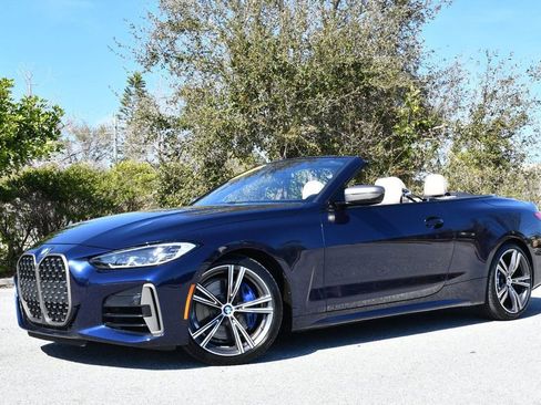 Used 2024 BMW M440i Convertible w/ Premium Package image 19