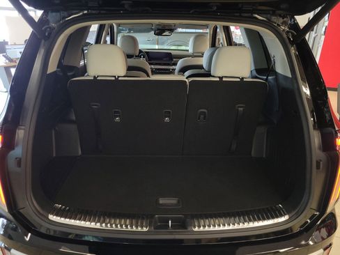 Used 2024 Kia Telluride SX w/ Towing Package image 29