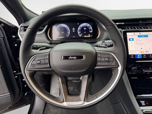 New 2025 Jeep Grand Cherokee L Limited w/ Black Appearance Package image 14