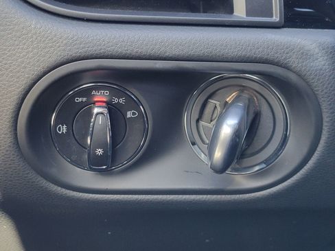 Used 2024 Porsche Macan image 20