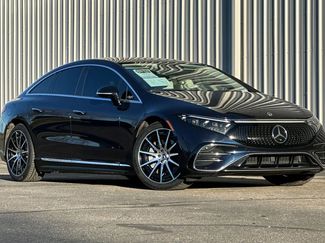 Used 2022 Mercedes-Benz EQS 580 4MATIC Sedan video 2