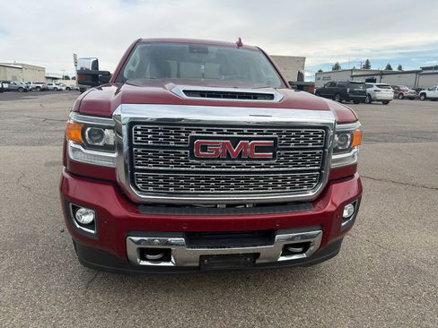 Certified 2019 GMC Sierra 3500 Denali w/ Duramax Plus Package image 5