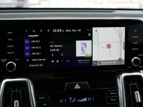 Certified 2023 Kia Sorento SX image 22