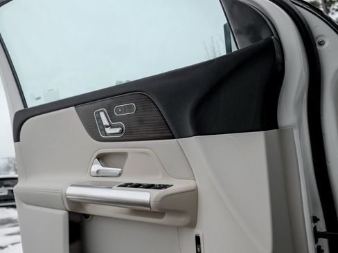 New 2026 Mercedes-Benz GLA 250 GLA 250 image 12