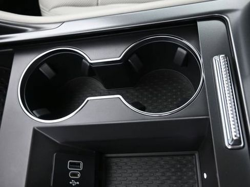 New 2026 Lincoln Nautilus Premier image 25