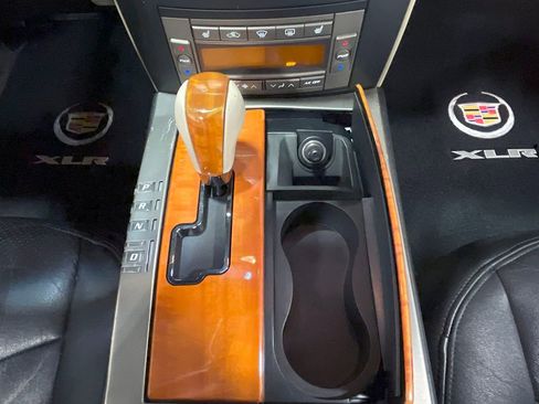 Used 2005 Cadillac XLR image 55