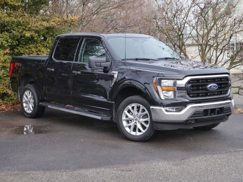 Certified 2023 Ford F150 XLT w/ Equipment Group 301A Mid image 32