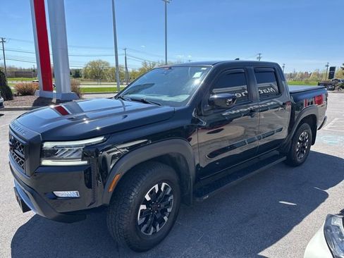 Used 2024 Nissan Frontier PRO-4X w/ Technology Package AWD/4WD image 3