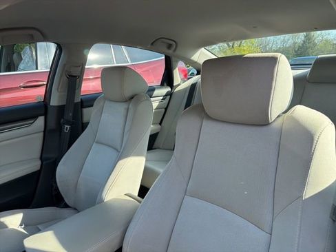 Used 2019 Honda Accord LX image 5
