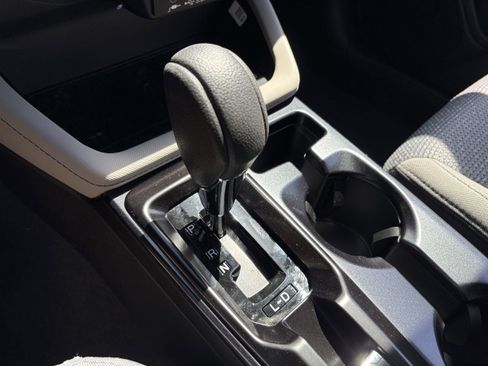 New 2026 Subaru Forester Premium AWD/4WD image 19