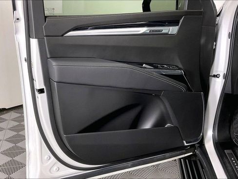 Used 2025 Cadillac Escalade Sport w/ Touring Package image 25