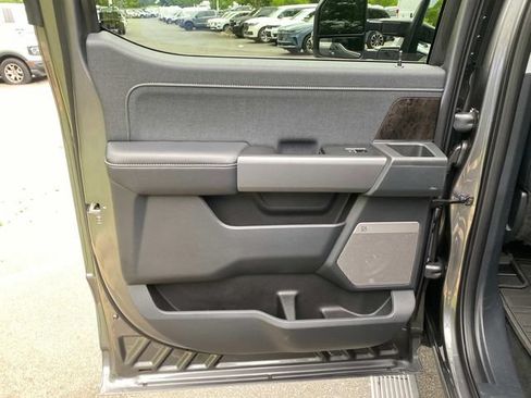 Used 2025 Ford F250 Lariat w/ Lariat Ultimate Package AWD/4WD image 10