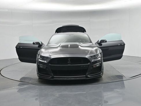 Used 2022 Ford Mustang Shelby GT500 w/ Technology Package image 32