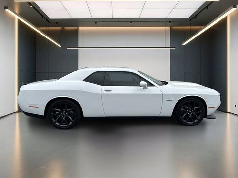 Used 2022 Dodge Challenger R/T w/ Blacktop Package RWD image 7
