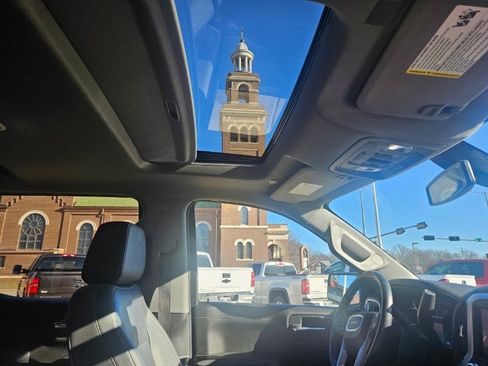 Used 2021 GMC Sierra 1500 SLT w/ SLT Premium Package image 14