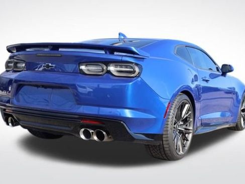 Used 2019 Chevrolet Camaro ZL1 image 11