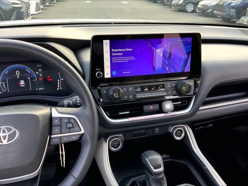 Used 2024 Toyota Grand Highlander XLE image 7