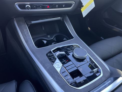 New 2026 BMW X5 xDrive50e w/ Climate Comfort Package image 12