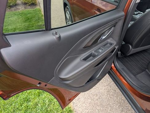 Used 2019 GMC Terrain SLT w/ Preferred Package FWD image 25