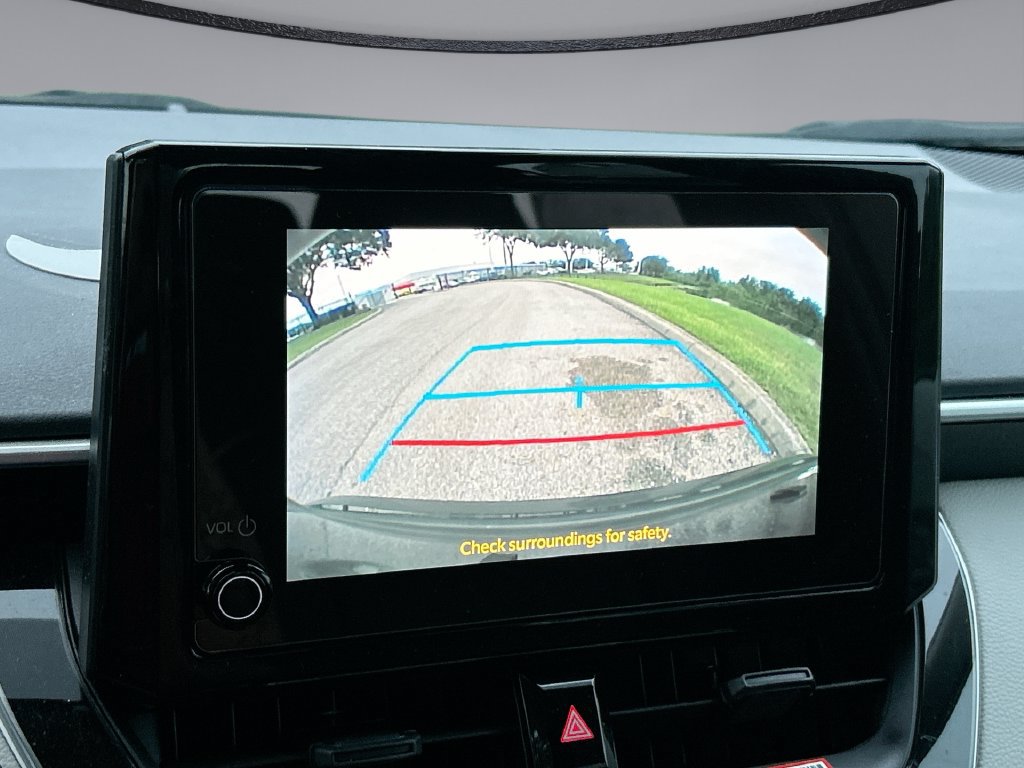 Used 2025 Toyota Corolla LE FWD image 22