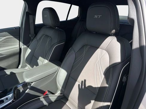 New 2026 Buick Envista Sport Touring image 20