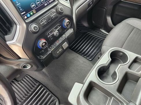 Used 2020 Chevrolet Silverado 1500 LT w/ Texas Edition image 18