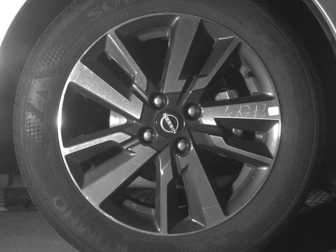 Used 2025 Nissan Versa SV FWD image 13