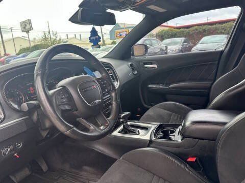 Used 2017 Dodge Charger R/T RWD image 11