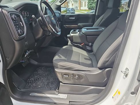 Used 2021 Chevrolet Silverado 1500 LT AWD/4WD image 15