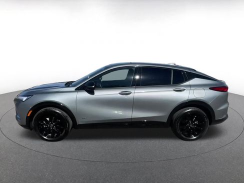 Used 2025 Buick Envista Sport Touring image 9