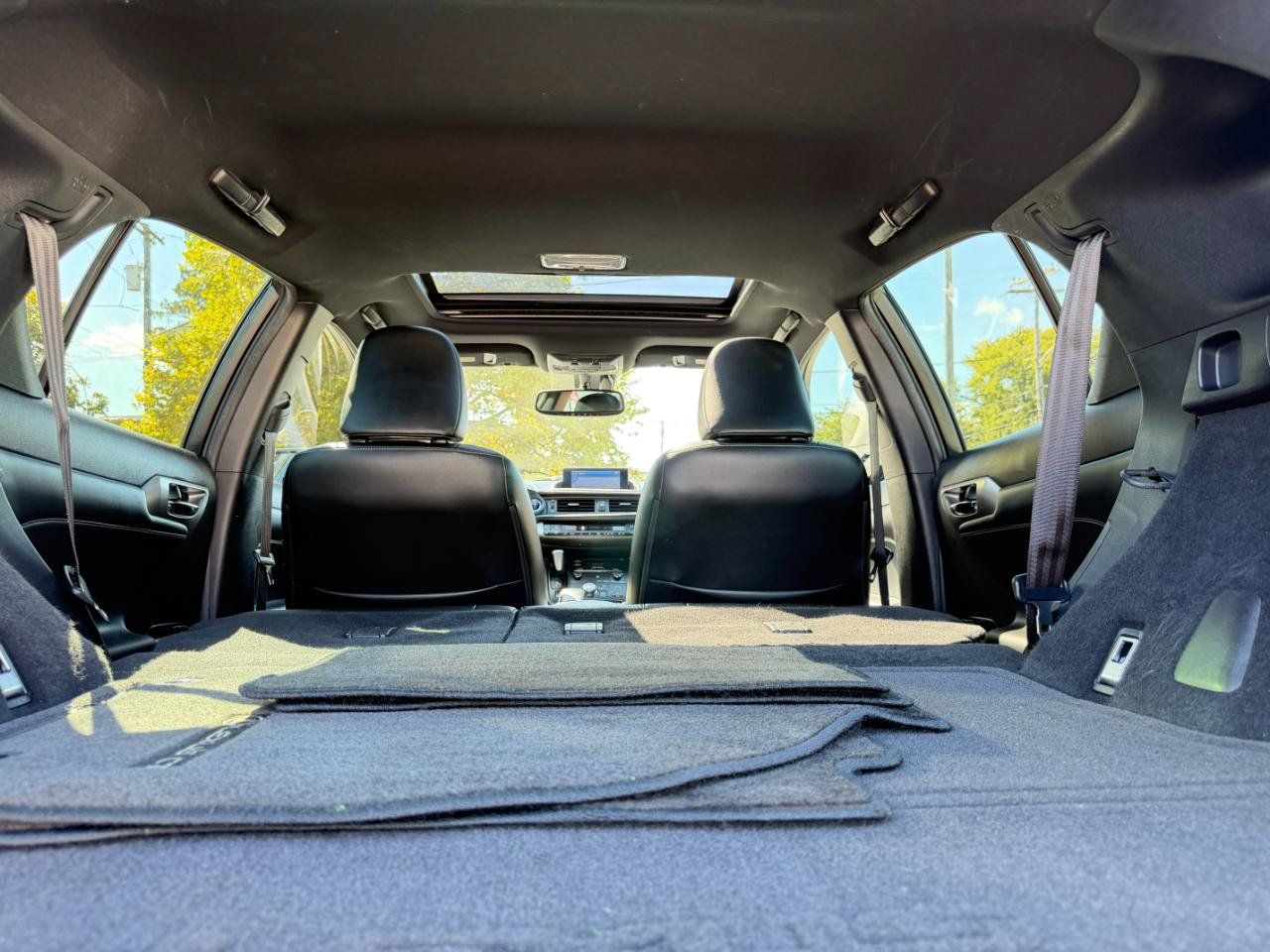 Used 2015 Lexus CT 200h w/ Navigation Package FWD image 35