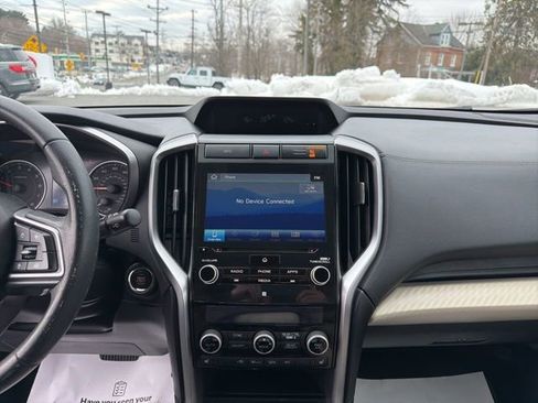 Used 2022 Subaru Ascent Premium w/ Convenience Package image 18